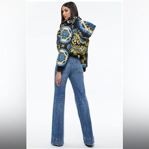 ROBENA REVERSIBLE CROPPED PUFFER JACKET